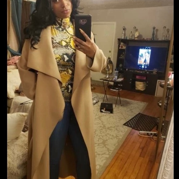 High Neck Snakeskin Print Fitted Top - Picture 6 of 7